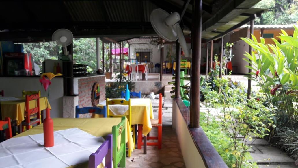 Sierra Sounds House Bed & Breakfast มินกา ภายนอก รูปภาพ